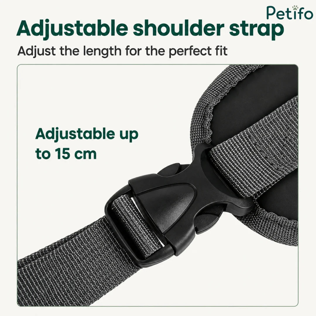 Close-up of the durable adjustable shoulder strap showing a 15 cm length extension range.