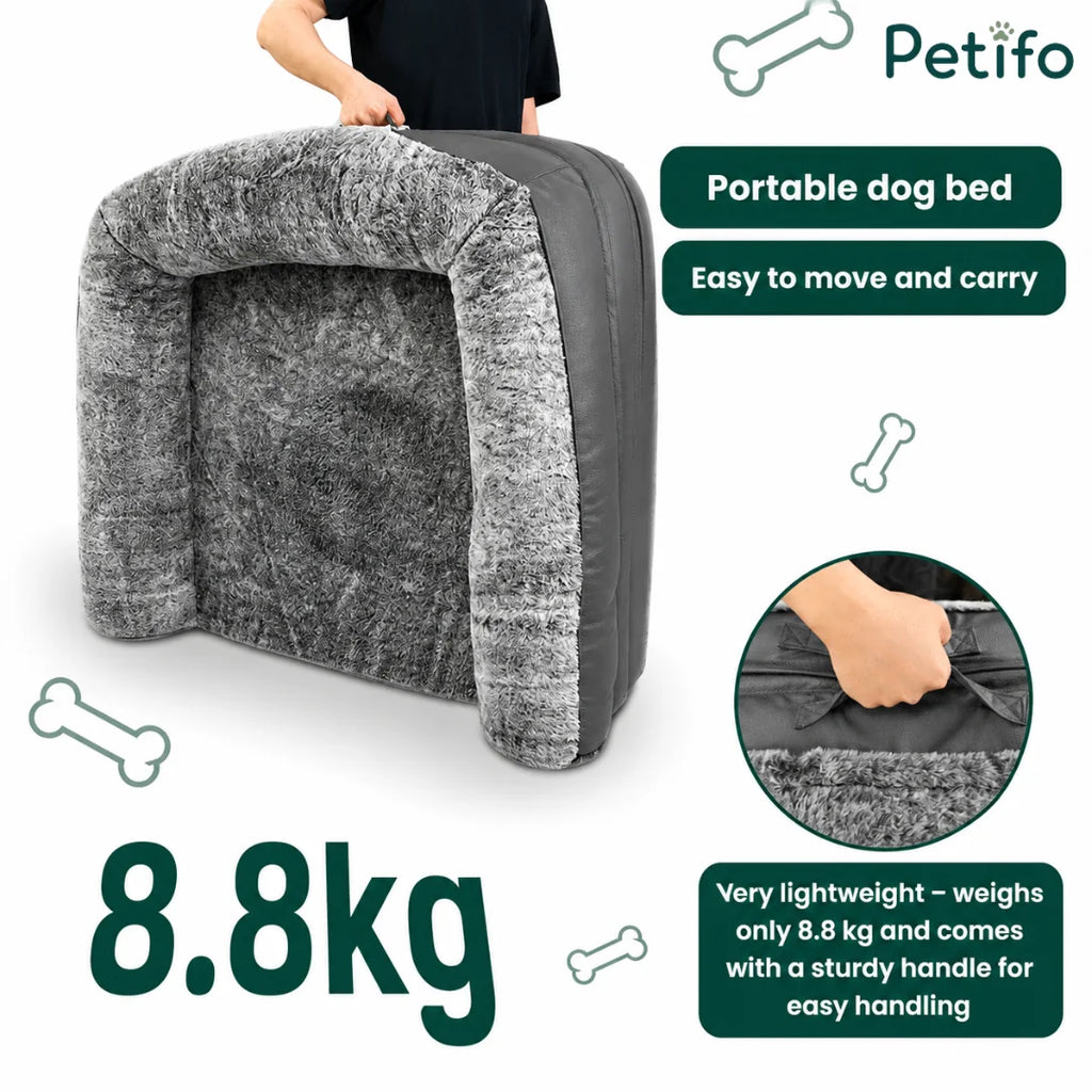 Portable and lightweight 8.8kg pet sofa featuring a sturdy integrated handle for easy carrying and convenient transport.
